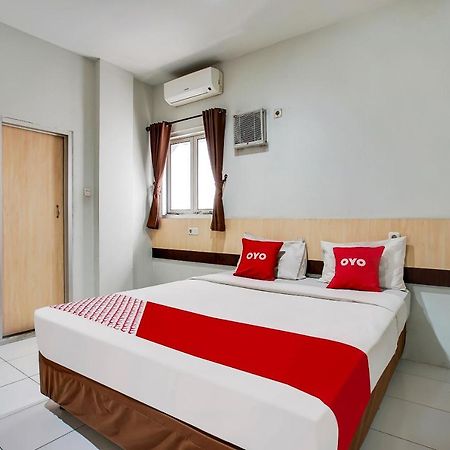 Отель Reddoorz @ Pelajar Pejuang 3 Бандунг Экстерьер фото